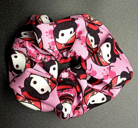 Geisha Potato Scrunchy by Zefkiel Noir